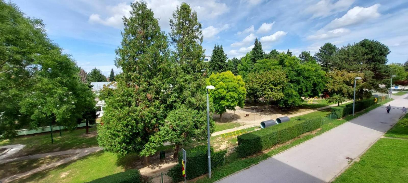 3 Min. Away Koprivnica Exterior foto